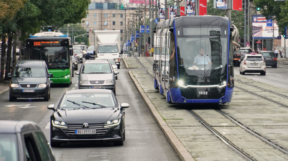 Vanredni noćni saobraćaj i vikend rasporedi polazaka: Praznični režim gradskog prevoza na snazi do 7. januara