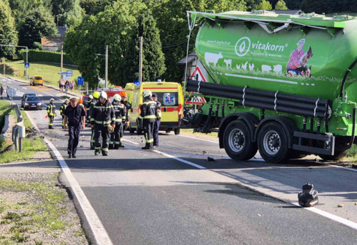 Muškarac (30) i jednogodišnja beba poginuli u teškoj saobraćajnoj nesreći kod Varaždina