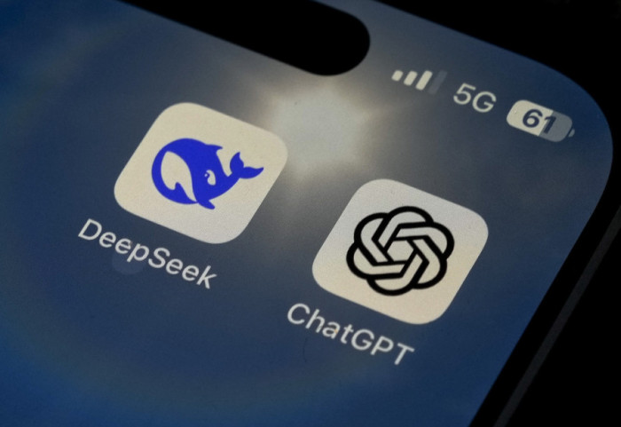 Open AI uveo mere za bezbednost tinejdžera koji koriste alat ChatGPT