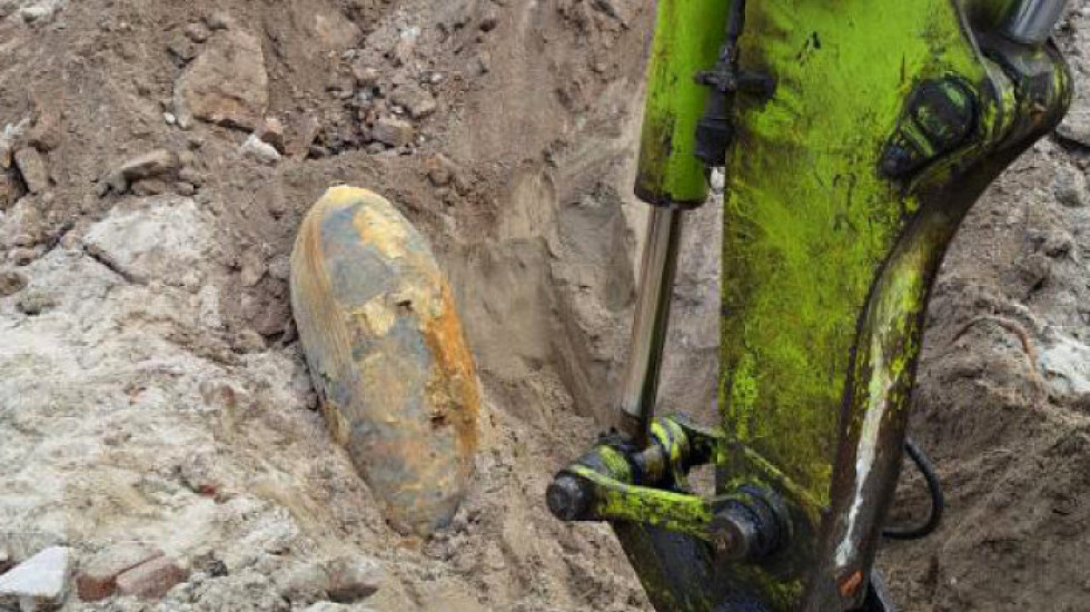 MUP pozvao građane da napuste stanove: "Bomba pronađena u Beogradu na vodi biće uklonjena u nedelju ujutro"