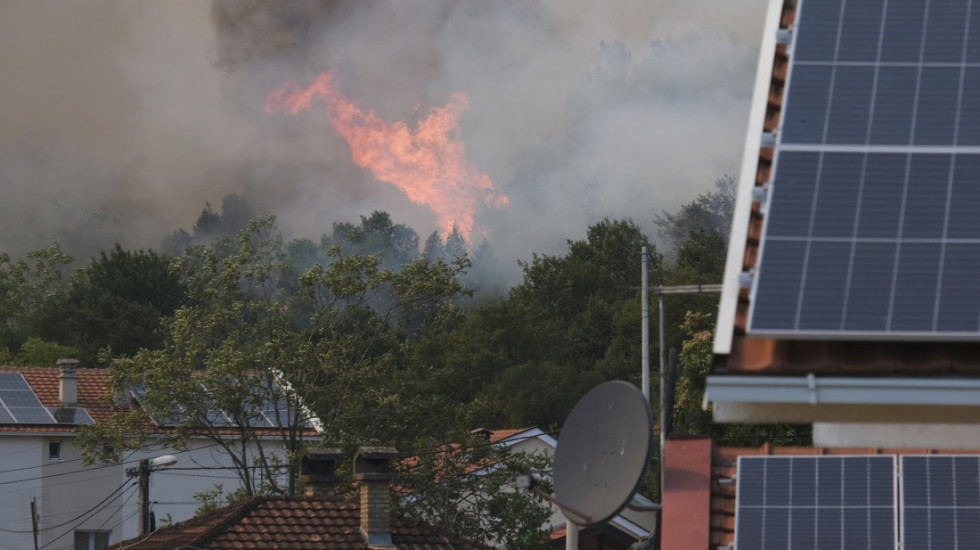 Fires in Montenegro show no signs of abating, Serbian helicopter joins firefighting efforts