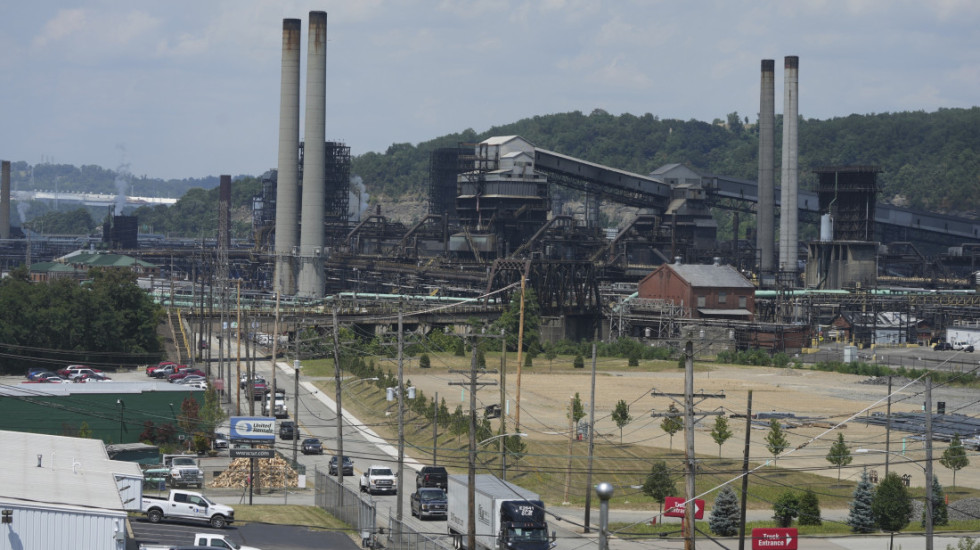 (FOTO) Eksplozija u čeličani kod Pitsburga: Najmanje jedna osoba poginula, 10 povređeno, za jednom se traga