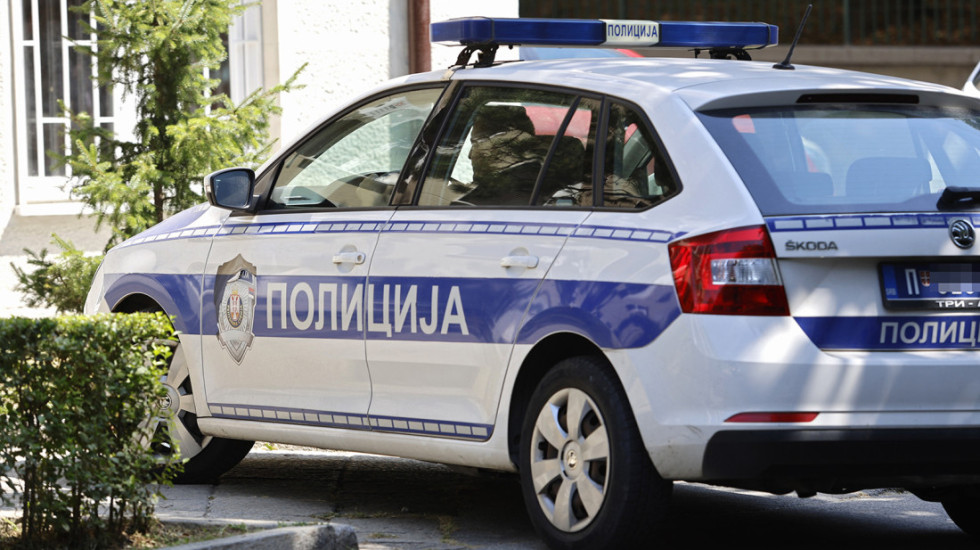 Albanac (30) kod Preševa uhapšen zbog droge: Iz autobusa tokom provere izbacio 758 grama heroina