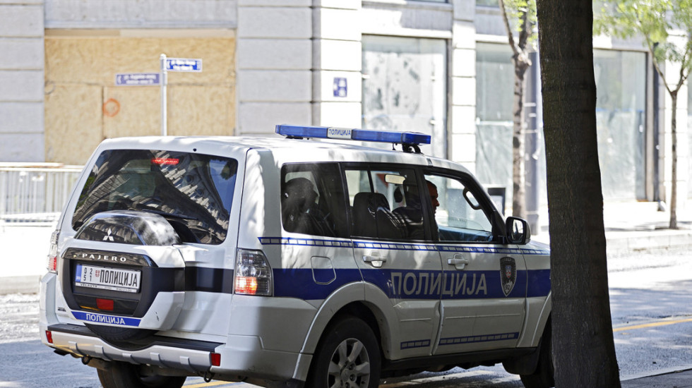 Određen pritvor osumnjičenom da je mačetom pokušao da ubije policajca
