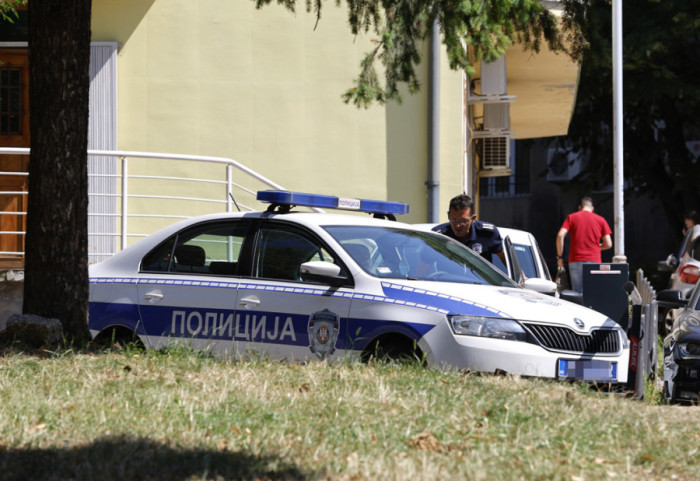 Lomio inventar i pretio pištoljem gostima kafića na plaži u Čačku, uhapšen na drugom kraju grada