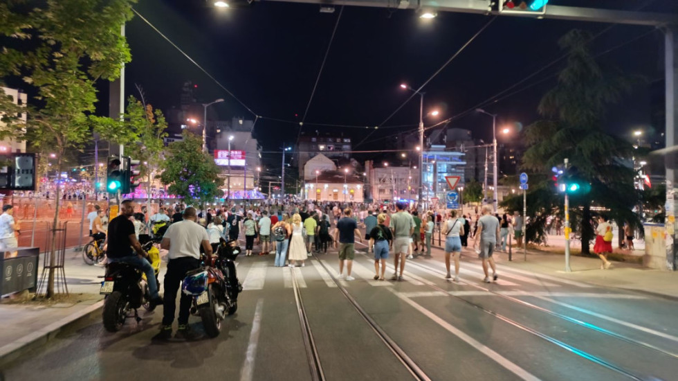 Protests in Multiple Cities Across Serbia, Injuries Reported Amid Unrest