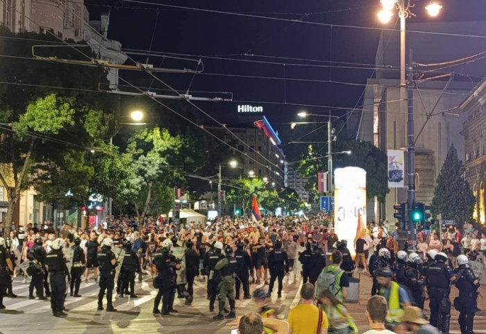 Protesti u više gradova u Srbiji: Incidenti u Novom Sadu, Pančevu i Beogradu
