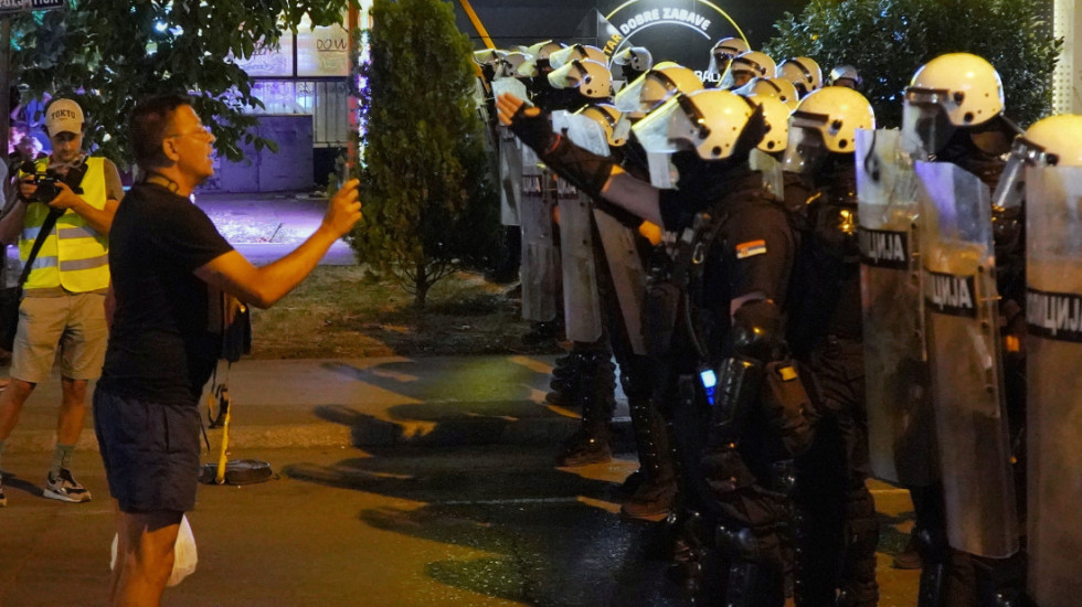 (VIDEO) Koliko su novinari bezbedni na protestima: "Mi samo tražimo da radimo svoj posao"