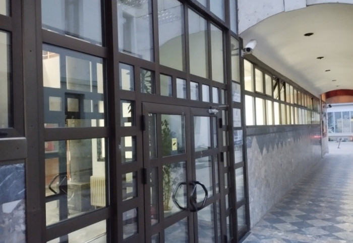 (FOTO) Ministarstvo pravde: Sanirana oštećenja na zgradi tužilaštva i suda u Valjevu, stvoreni uslovi za nastavak rada