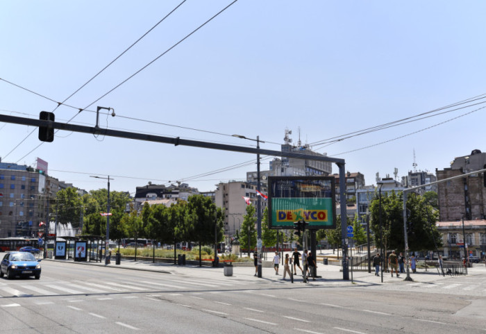 AMSS: Oprez u saobraćaju zbog mokrih kolovoza, kamioni čekaju pet sati na Batrovcima