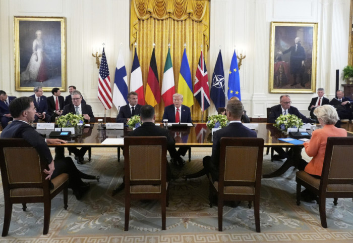 (FOTO) Tramp održao sastanak sa evropskim liderima i Zelenskim, telefonom se čuo s Putinom