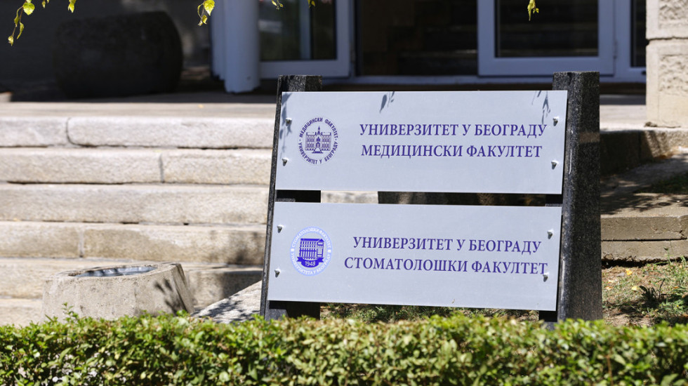 Prekinuta sednica Saveta Medicinskog fakulteta: Profesori Stojković i Arsić Arsenijević različito o razlozima prekida