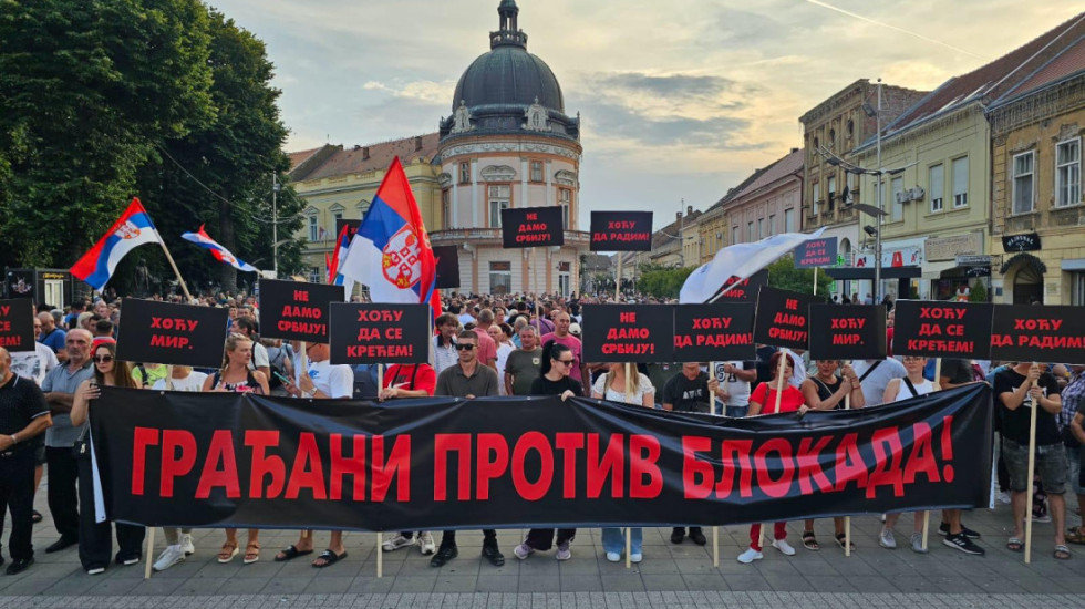 (FOTO/VIDEO) "Hoćemo normalan život": Širom Srbije održana okupljanja građana koji se protive blokadama