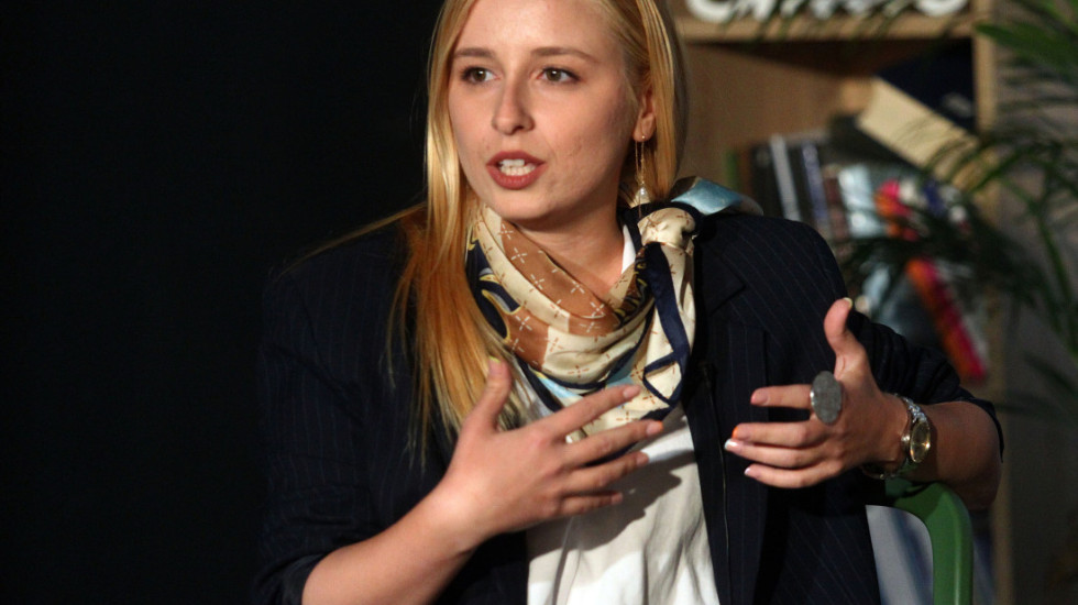 Milica Borjanić iz Krovne organizacije mladih Srbije gošća Sinteze u 21 čas