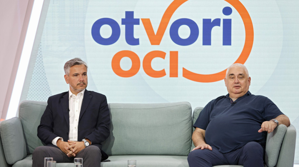 (VIDEO) Od blokada do antiblokada: Univerzitetski profesori o tome šta ulice pokazuju i ima li prostora za dijalog