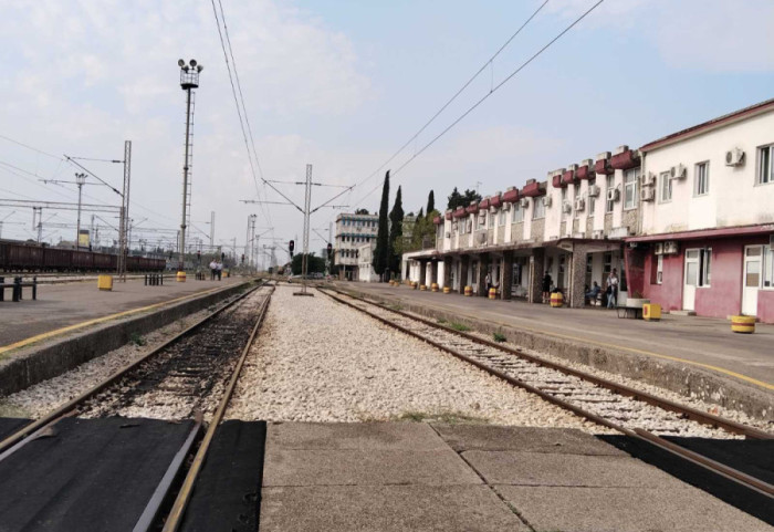 Propali pregovori radnika i menadžmenta: Nastavlja se štrajk na železnici u Crnoj Gori