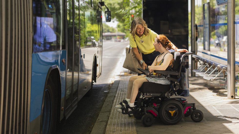 Više od 356.000 osoba sa invaliditetom živi u Srbiji: "I dalje se grade objekti koji im nisu pristupačni"