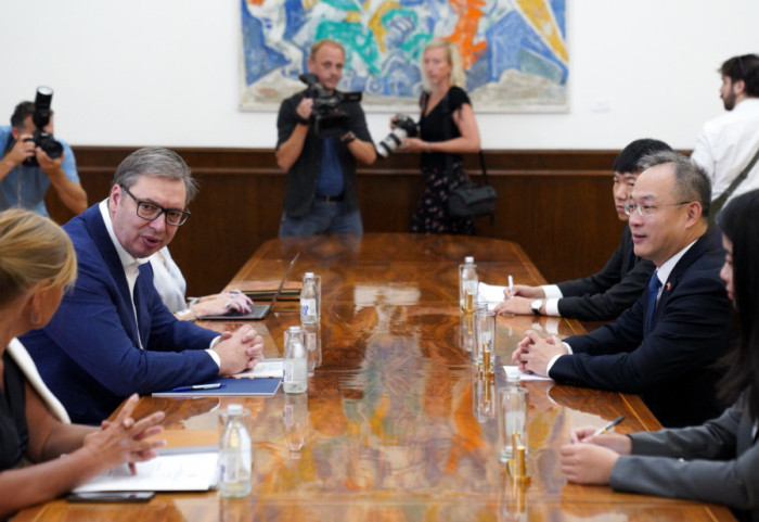 Vučić sa ambasadorom Kine o detaljima svog predstojećeg susreta sa Si Đinpingom