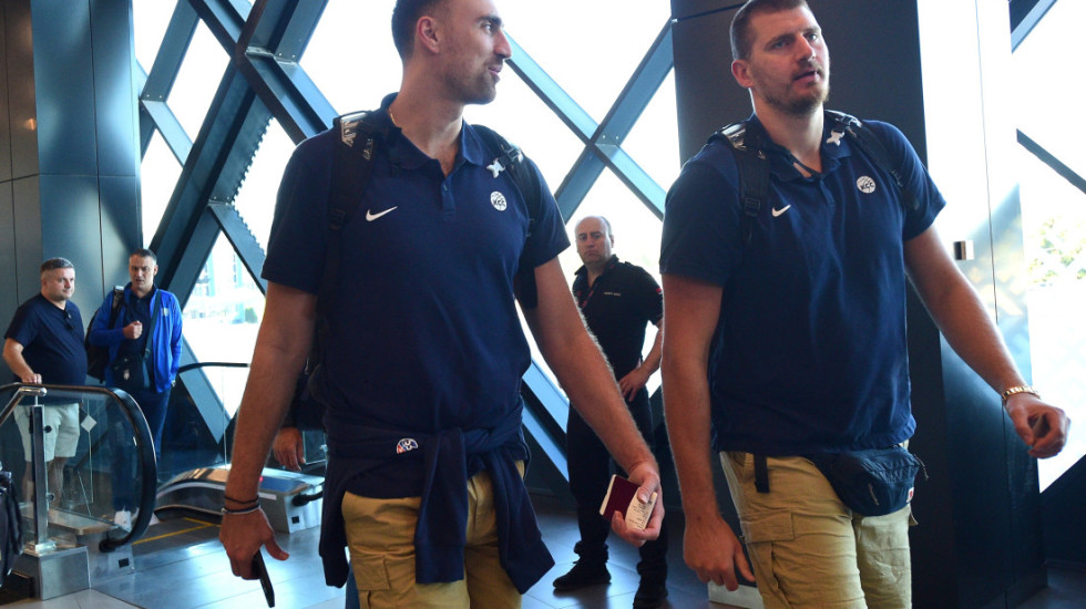 Reprezentativci Srbije doputovali u Beograd nakon rane eliminacije sa Evrobasketa, Pešić rekao da nikad ne daje ostavku