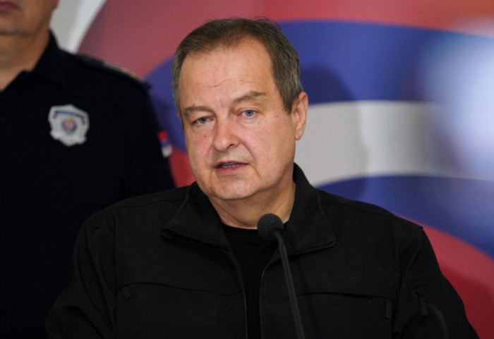 Lekari o stanju Dačića: Stabilno, prognoze tek kad se skine sa respiratora