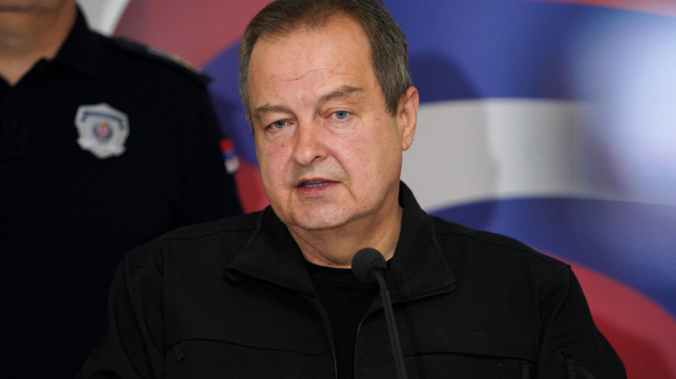 Lekari o stanju Dačića: Stabilno, prognoze tek kad se skine sa respiratora