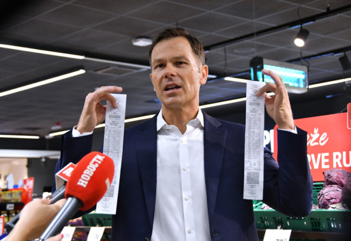 Mali nakon kupovine u marketu: Cene osnovnih životnih namirnica u proseku niže za oko 15 odsto
