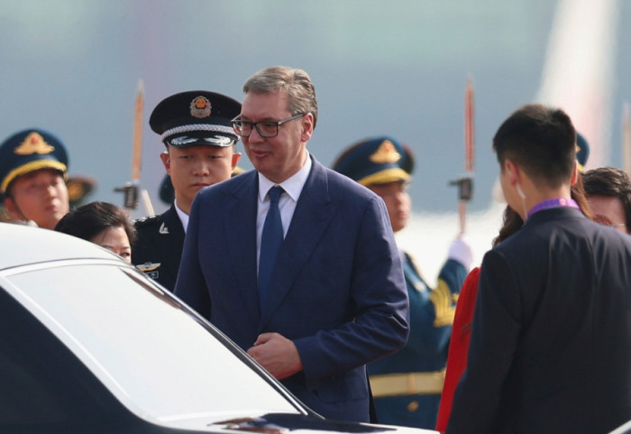 (FOTO) Predsednik Vučić stigao u Peking, počela zvanična poseta Kini
