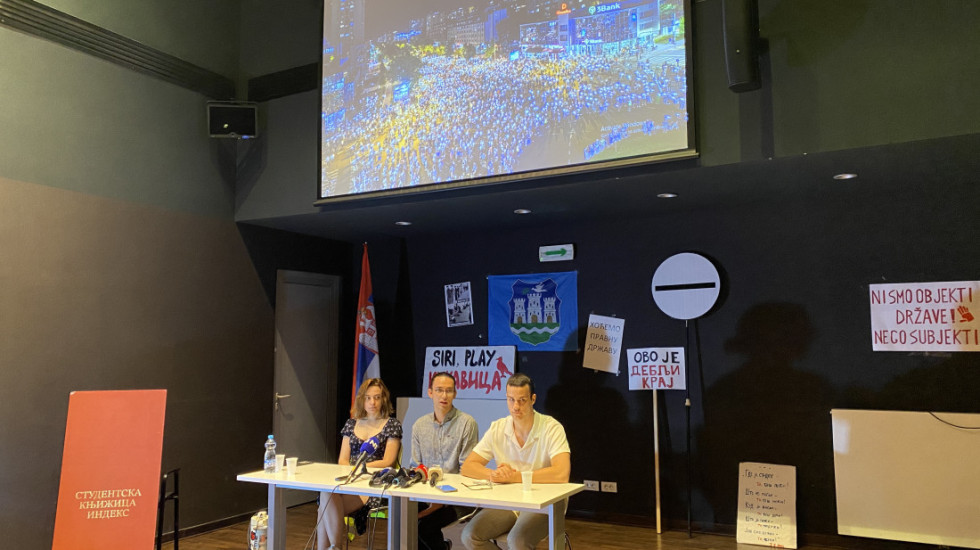 Studenti u blokadi: Narušena autonomija novosadskog univerziteta posle intervencije policije u kampusu