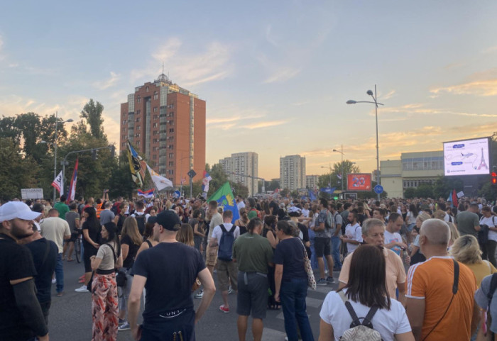 (FOTO/VIDEO) Protest "Srbijo, da li se čujemo?": Počelo okupljanje studenata i građana u Novom Sadu