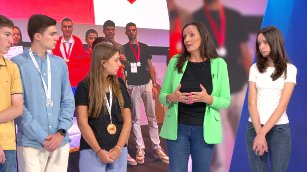 (VIDEO) Đaci Matematičke gimnazije osvojili više od 70 medalja za nepunih godinu dana: "Svi mi sanjamo balkon"