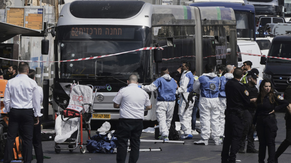 Napad na autobus u Jerusalimu: Najmanje šestoro mrtvih, među povređenima i trudnica