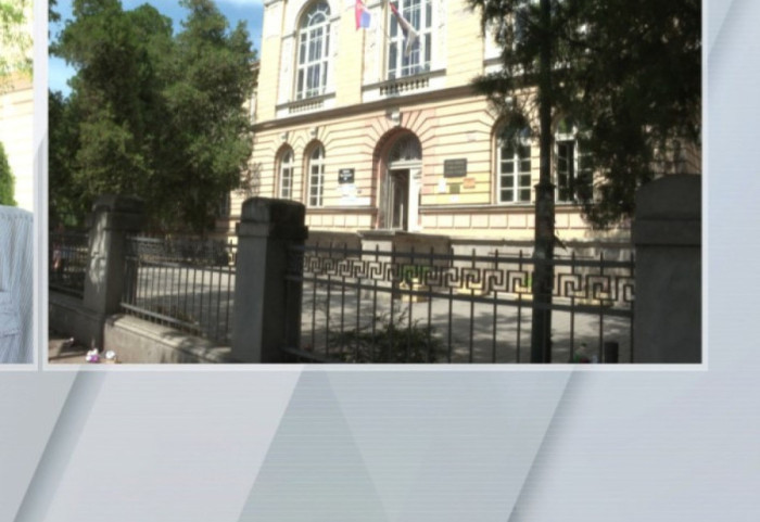 Đaci Prve gimnazije "Sremac Sremac" u Nišu započeli bojkot nastave