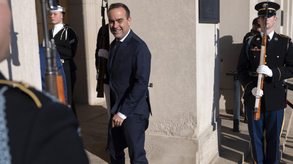 Francuska dobila premijera: Najmlađi ministar odbrane novi predsednik Vlade