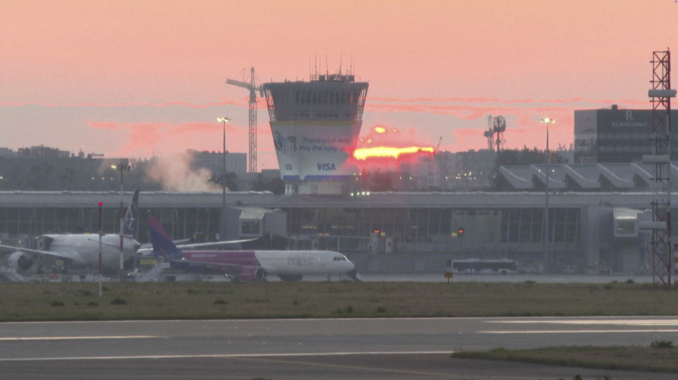 (VIDEO) Ruski dronovi ušli u Poljsku, oborila ih vojska: Aerodrom Šopen privremeno bio zatvoren