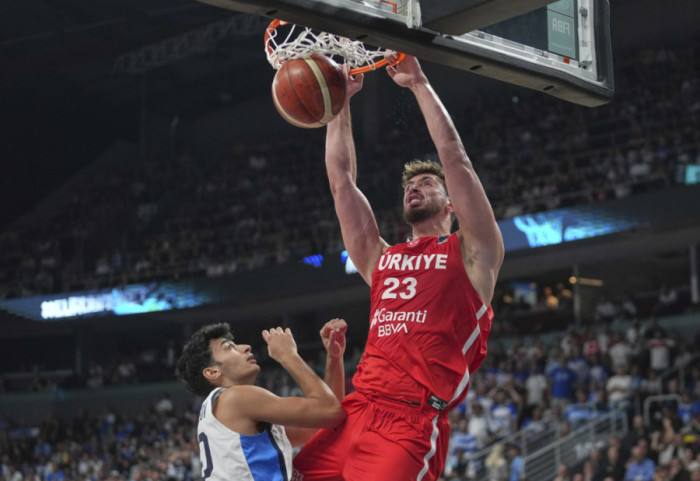 Turska drugi put u istoriji u finalu Evrobasketa posle pobede nad Grčkom, čeka ih Nemačka