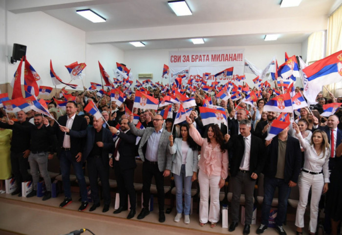 (FOTO/VIDEO) Miting Srpske liste u Severnoj Mitrovici: "Kada osvojimo vlast vratićemo ljudima nadu u život"