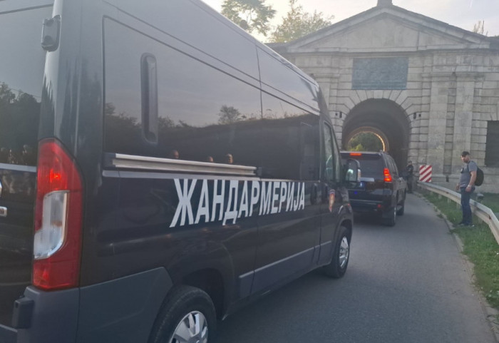 Skupovi podrške studentima i protiv blokada u Novom Sadu: Žandarmerija na Petrovaradinu, blokiran Varadinski most