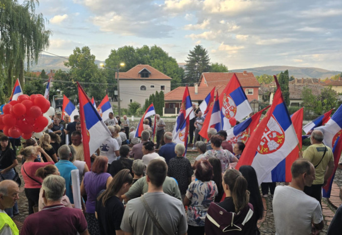 Okupljanja građana koji se protive blokadama u gradovima i opštinama širom Srbije