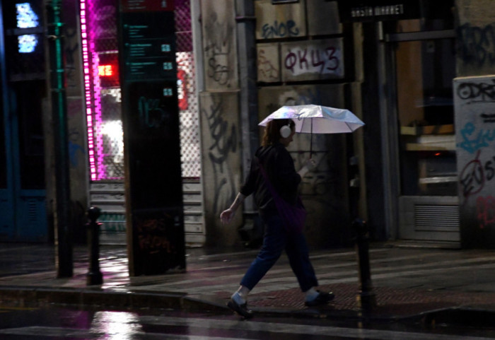 Oblačno i hladno vreme, mestimično s kišom: Temperatura do 13 stepeni