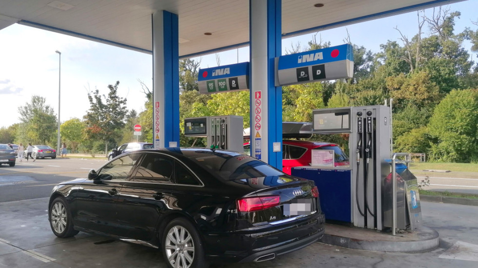 Nove cene goriva: Dizel jefiniji, cena benzina nepromenjena