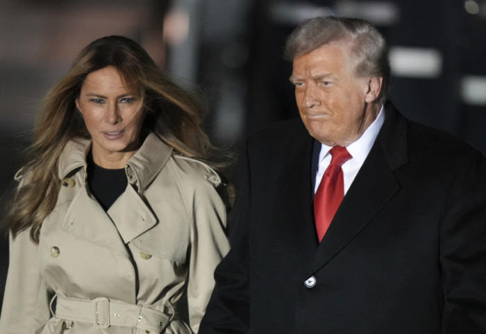 Tramp u pratnji Melanije doputovao u posetu Velikoj Britaniji