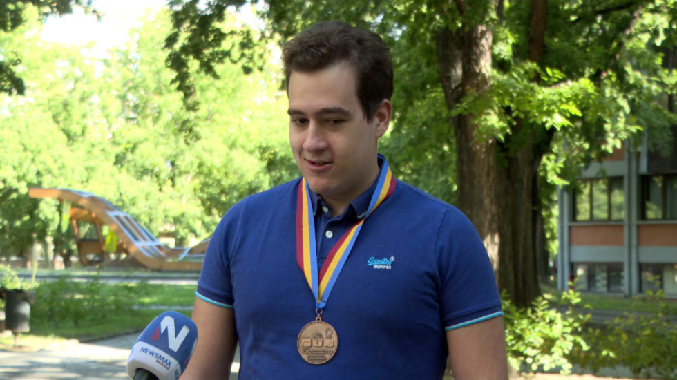 (VIDEO) Veliki uspeh srpskih studenata: Prva bronza za Srbiju na univerzitetskom takmičenju u programiranju