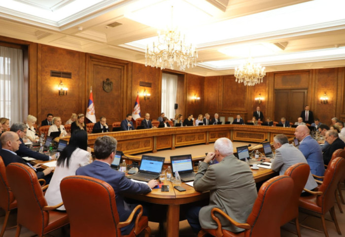 Sednica Vlade Srbije zakazana za nedelju u 11 sati, prisustvovaće i predsednik Vučić