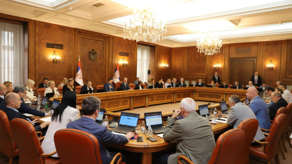 Sednica Vlade Srbije zakazana za nedelju u 11 sati, prisustvovaće i predsednik Vučić