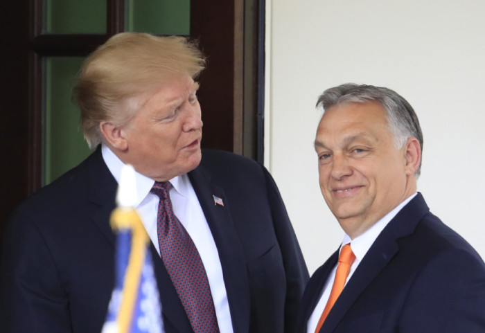 Po ugledu na Trampa: Orban hoće da Antifa i u Mađarskoj bude proglašena za terorističku organizaciju