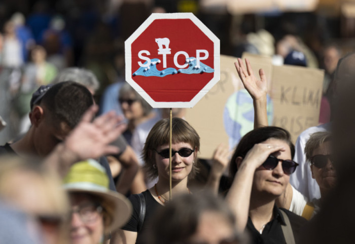 Širom nemačke protesti zbog klimatskih promena i protiv abortusa