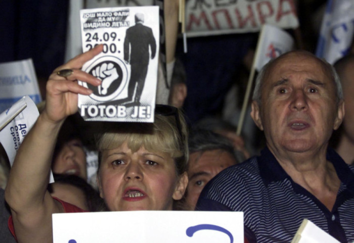 Dan kad je Milošević izgubio izbore: Četvrt veka od datuma koji je Srbiju uveo u istorijsku revoluciju
