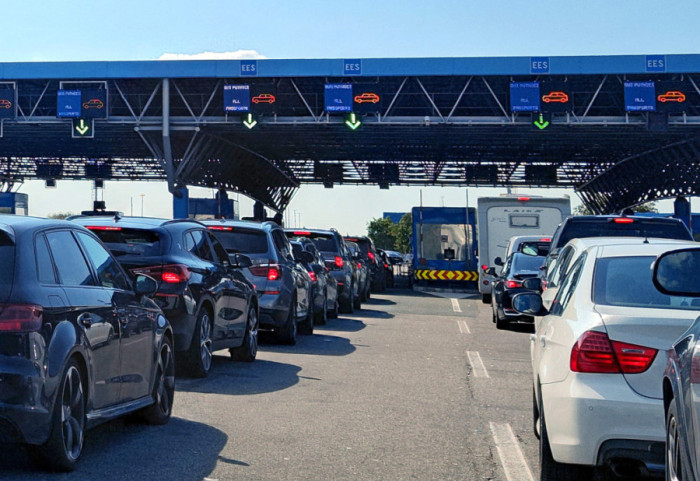 Hrvatska policija pojačala kontrole autobusa na Bajakovu, naplaćeno 100.000 evra kazni
