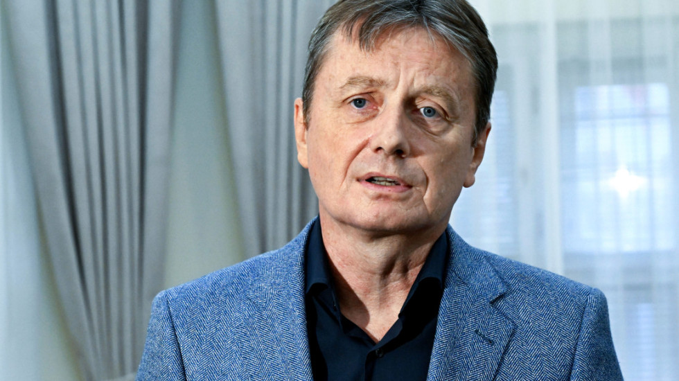 Glišić prvi put u javnosti posle moždanog udara: Sve je u redu sa mojim zdravljem, malo sam umoran