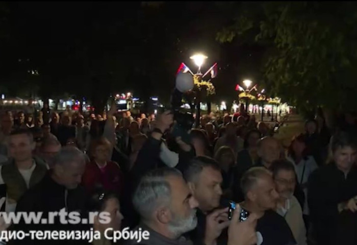 Protest u Zaječaru zbog konstitutivne sednice grada: "Mora da bude uveden privremeni organ"